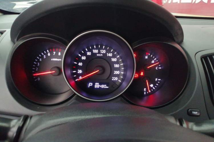 Used Kia Forte 2014 1.6L AT GL Instrument Cluster