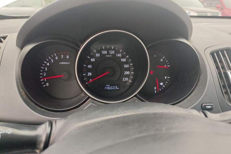 Used Kia Forte 2014 1.6L MT GL Instrument Cluster