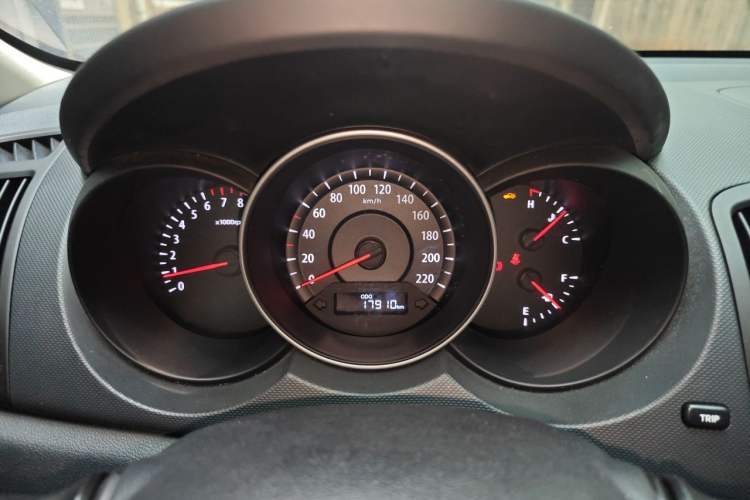 Used Kia Forte 2014 1.6L MT GL Instrument Cluster