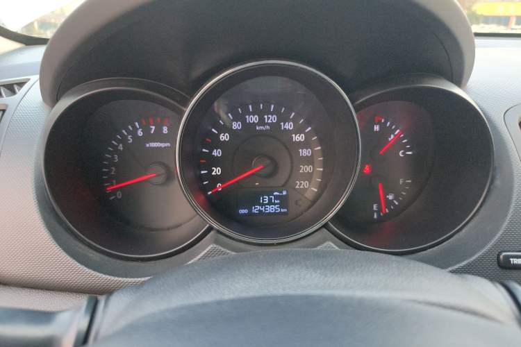 Used Kia Forte 2014 1.6L MT GLS Instrument Cluster