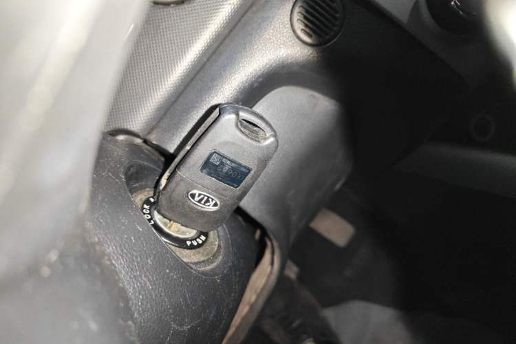 Used Kia Forte 2014 1.6L AT GLS Interior 1