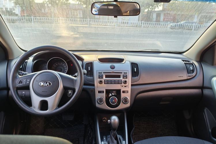 Used Kia Forte 2014 1.6L AT GL Interior 1
