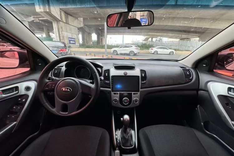 Used Kia Forte 2014 1.6L AT GL Interior 1