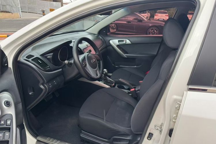 Used Kia Forte 2014 1.6L AT GL Interior 2