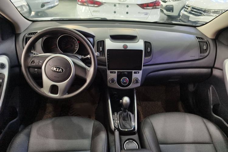 Used Kia Forte 2014 1.6L AT GL Interior 3