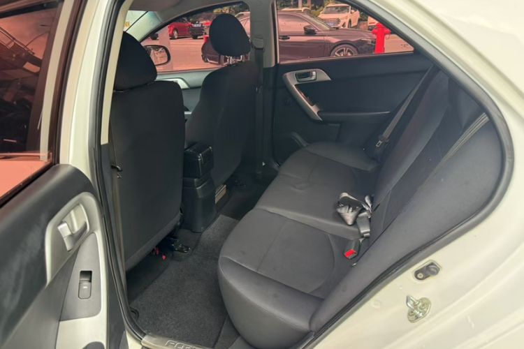 Used Kia Forte 2014 1.6L AT GL Interior 3