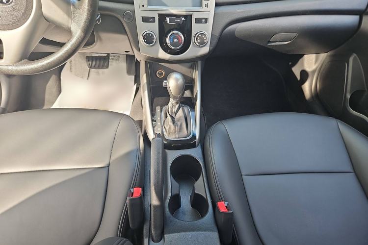 Used Kia Forte 2014 1.6L AT GL Interior 7