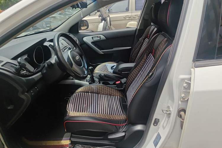 Used Kia Forte 2014 1.6L MT GL Left Front Seat