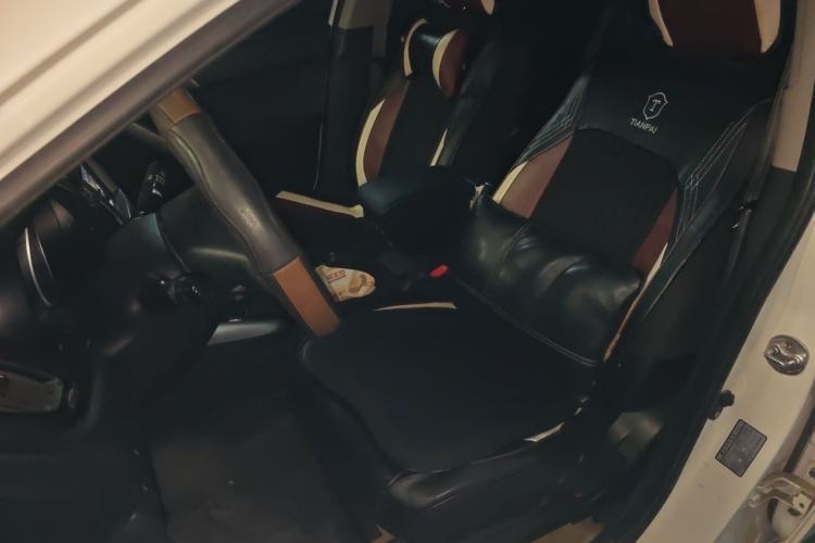 Used Kia Forte 2014 1.6L MT GL Left Front Seat