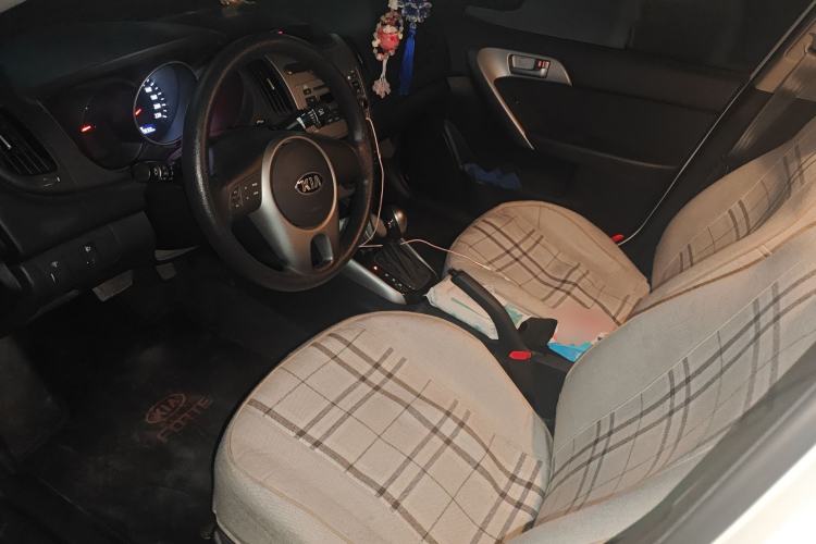Used Kia Forte 2014 1.6L AT GL Left Front Seat