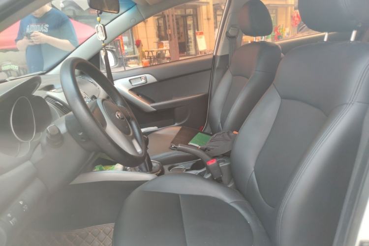 Used Kia Forte 2014 1.6L MT GL Left Front Seat