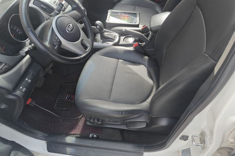 Used Kia Forte 2014 1.6L AT GLS Left Front Seat