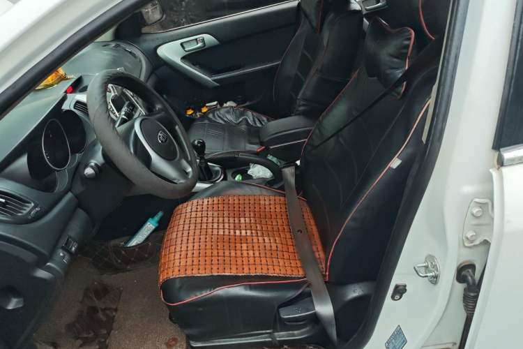 Used Kia Forte 2014 1.6L MT GL Left Front Seat