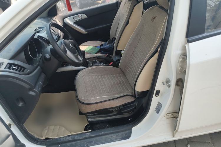 Used Kia Forte 2014 1.6L MT GL Left Front Seat
