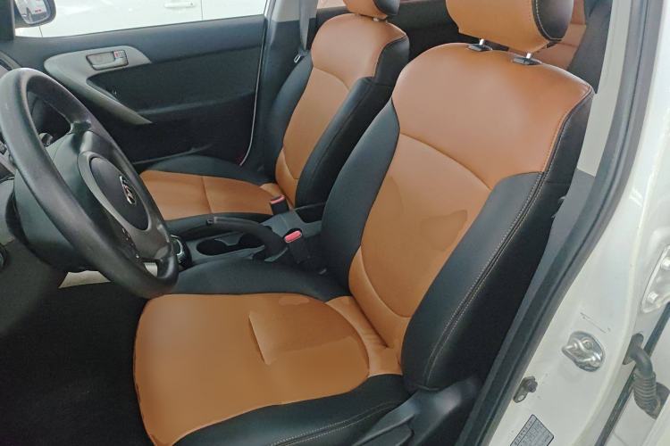 Used Kia Forte 2014 1.6L AT GL Left Front Seat