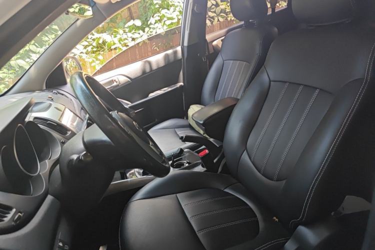Used Kia Forte 2014 1.6L MT GL Left Front Seat