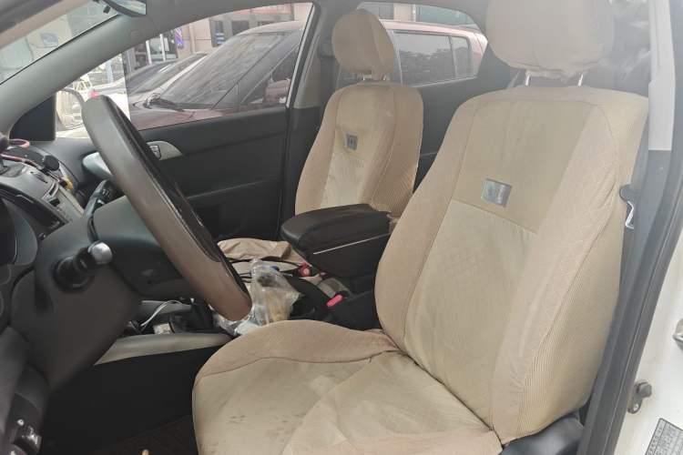 Used Kia Forte 2014 1.6L MT GL Left Front Seat