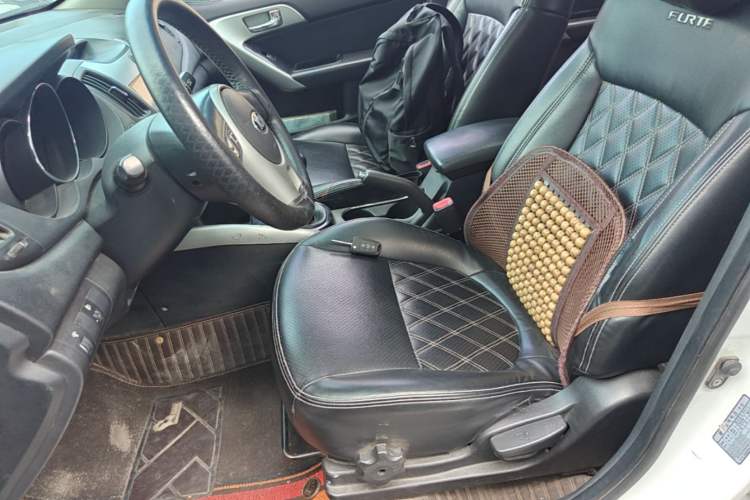 Used Kia Forte 2014 1.6L MT GLS Left Front Seat