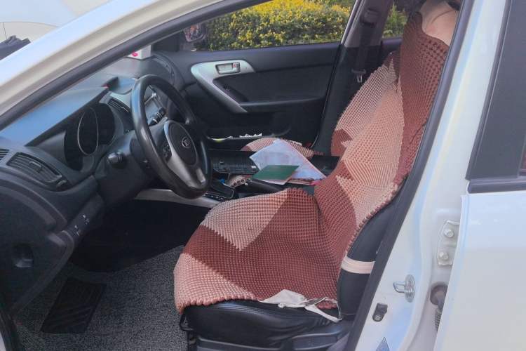 Used Kia Forte 2014 1.6L AT GL Left Front Seat