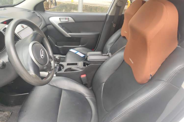 Used Kia Forte 2014 1.6L MT GL Left Front Seat
