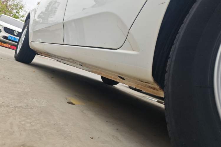 Used Kia Forte 2014 1.6L MT GL Left Side Sill
