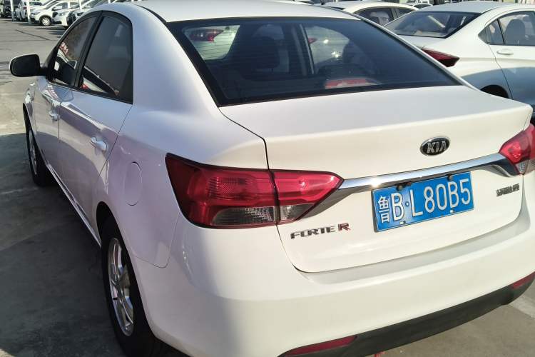 Used Kia Forte 2014 1.6L MT GL Rear Left 45 Deg