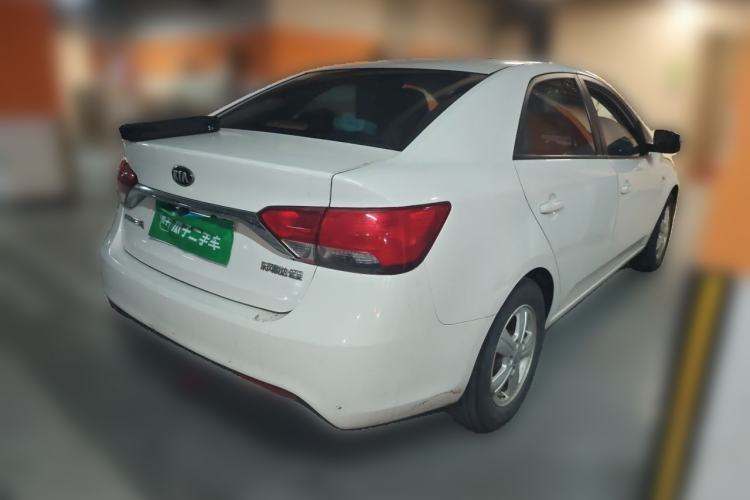 Used Kia Forte 2014 1.6L MT GL Rear Right 45 Deg