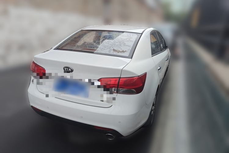 Used Kia Forte 2014 1.6L MT GLS Rear Right 45 Deg