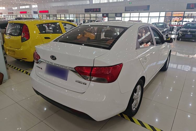 Used Kia Forte 2014 1.6L AT GL Rear Right 45 Deg