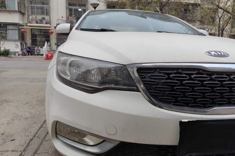 Used Kia Forte 2014 1.6L MT GL Right Front Headlight