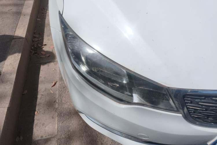 Used Kia Forte 2014 1.6L AT GL Right Front Headlight