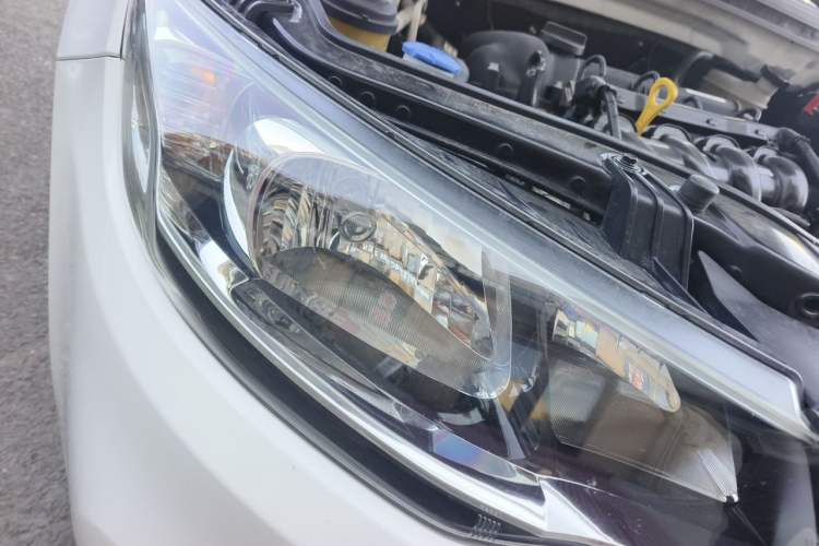 Used Kia Forte 2014 1.6L MT GL Right Front Headlight