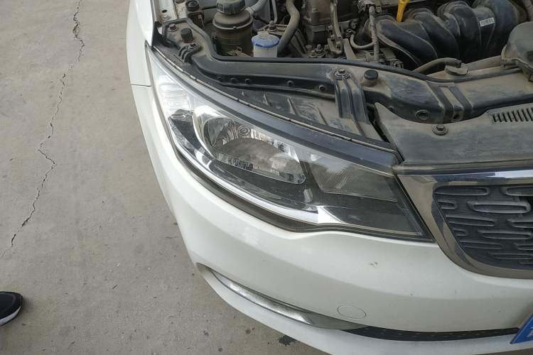 Used Kia Forte 2014 1.6L MT GL Right Front Headlight