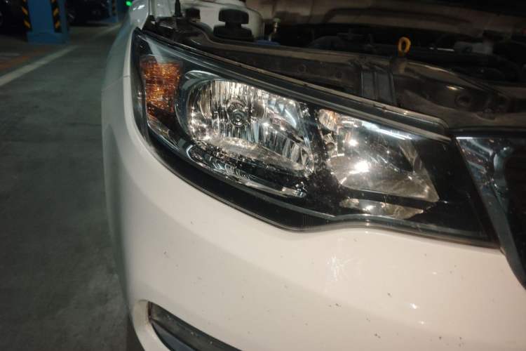 Used Kia Forte 2014 1.6L MT GL Right Front Headlight