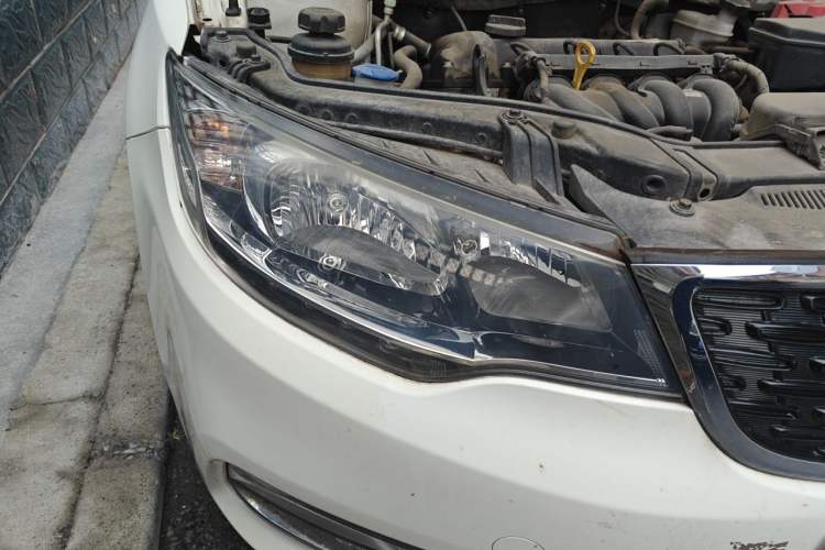 Used Kia Forte 2014 1.6L MT GLS Right Front Headlight