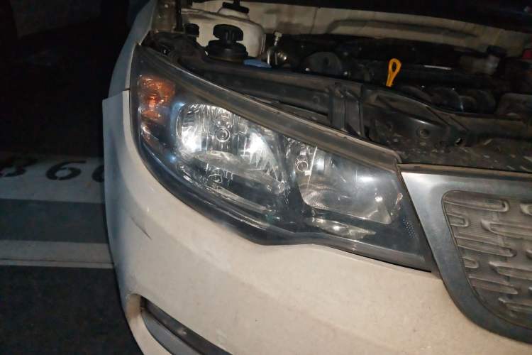 Used Kia Forte 2014 1.6L MT GL Right Front Headlight