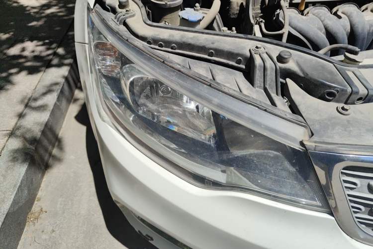 Used Kia Forte 2014 1.6L MT GL Right Front Headlight