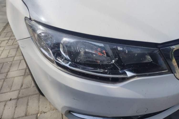 Used Kia Forte 2014 1.6L MT GL Right Front Headlight