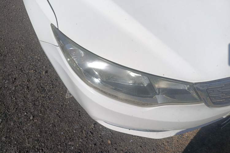 Used Kia Forte 2014 1.6L AT GL Right Front Headlight