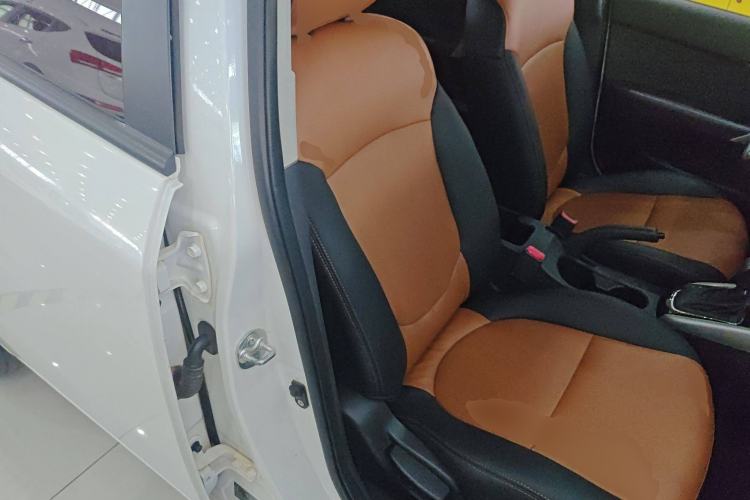 Used Kia Forte 2014 1.6L AT GL Right Front Seat