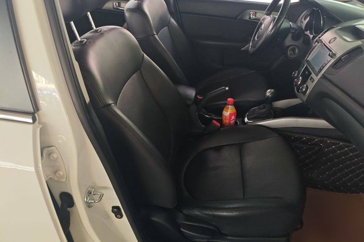 Used Kia Forte 2014 1.6L AT GLS Right Front Seat