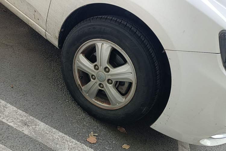 Used Kia Forte 2014 1.6L AT GL Right Front Wheel Hub