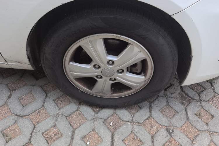 Used Kia Forte 2014 1.6L AT GL Right Front Wheel Hub