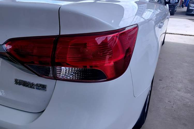 Used Kia Forte 2014 1.6L AT GL Right Rear Taillight