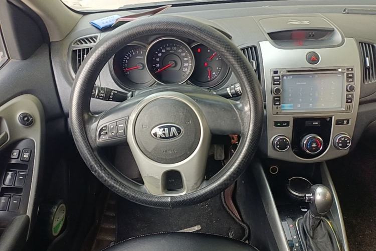 Used Kia Forte 2014 1.6L AT GL Steering Wheel
