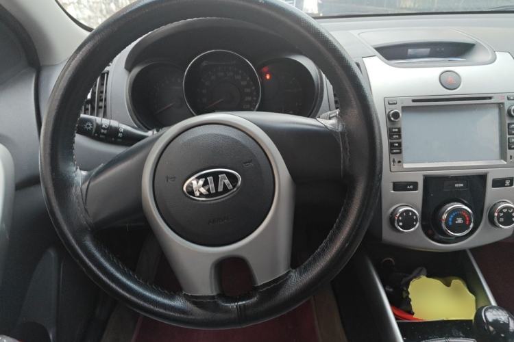 Used Kia Forte 2014 1.6L MT GLS Steering Wheel