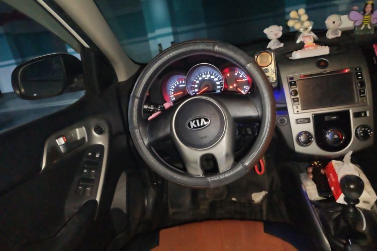 Used Kia Forte 2014 1.6L MT GL Steering Wheel