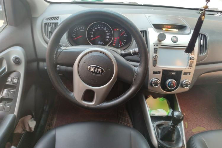 Used Kia Forte 2014 1.6L MT GL Steering Wheel