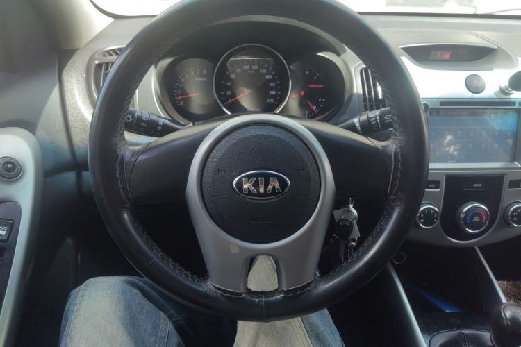 Used Kia Forte 2014 1.6L MT GL Steering Wheel