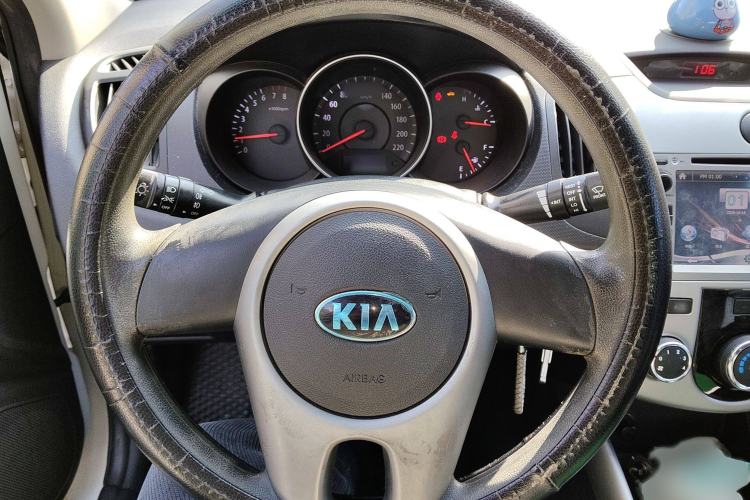 Used Kia Forte 2014 1.6L MT GL Steering Wheel